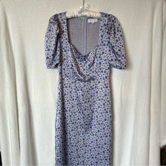 Lost + Wander Dresses & Skirts - Lost + Wander blue purple floral puff sleeve midi dress medium